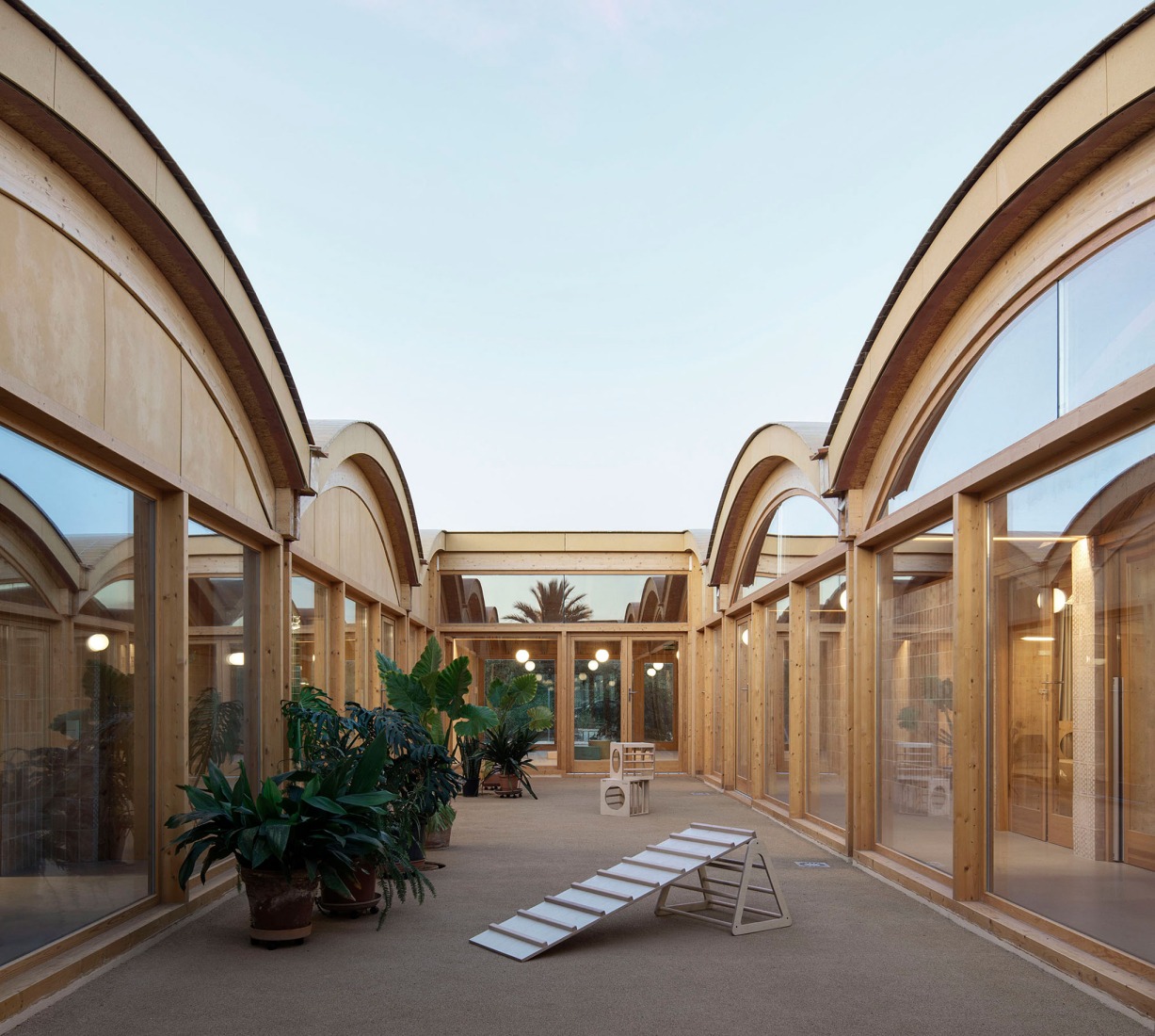 Escoleta infantil de Muro por BOS Arquitectes. Fotografía por Del Rio Bani.