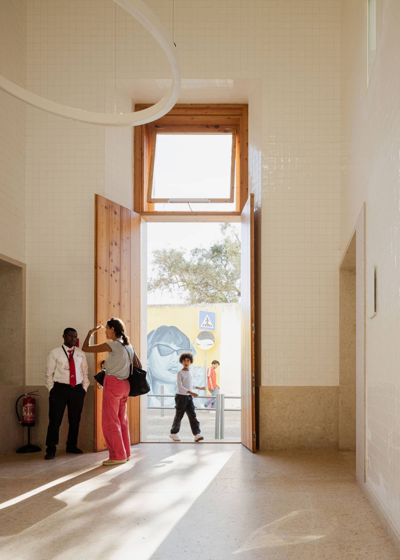 Graça Funicular por Atelier Bugio. Fotografía por Alexander Bogorodskiy.