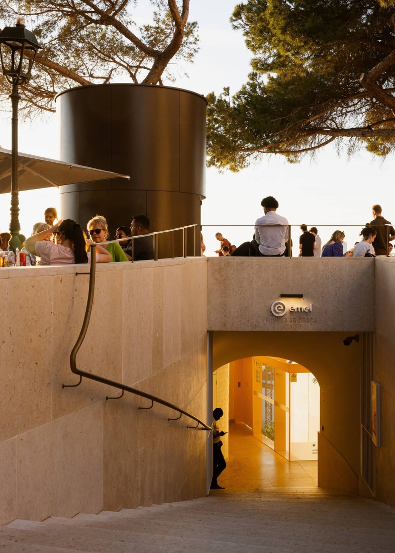 Graça Funicular por Atelier Bugio. Fotografía por Alexander Bogorodskiy.