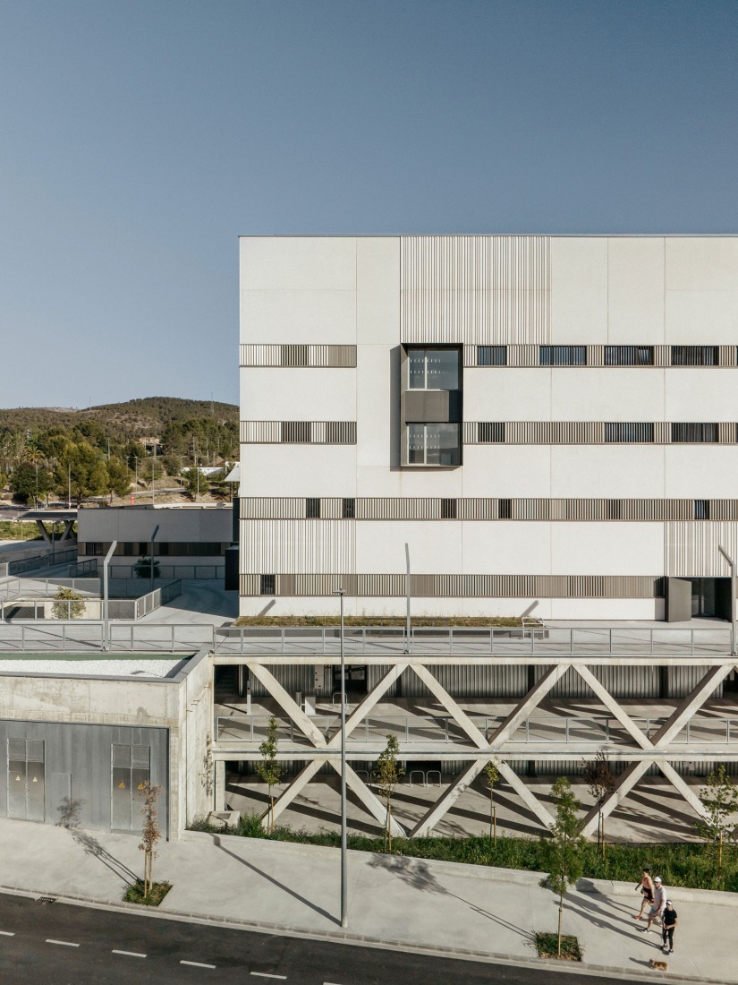 Ontinyent Hospital by Contell-Martínez and Manuel Vega. Photograph by Alejandro Gómez Vives.