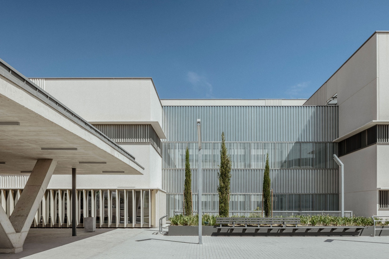 Ontinyent Hospital by Contell-Martínez and Manuel Vega. Photograph by Alejandro Gómez Vives.