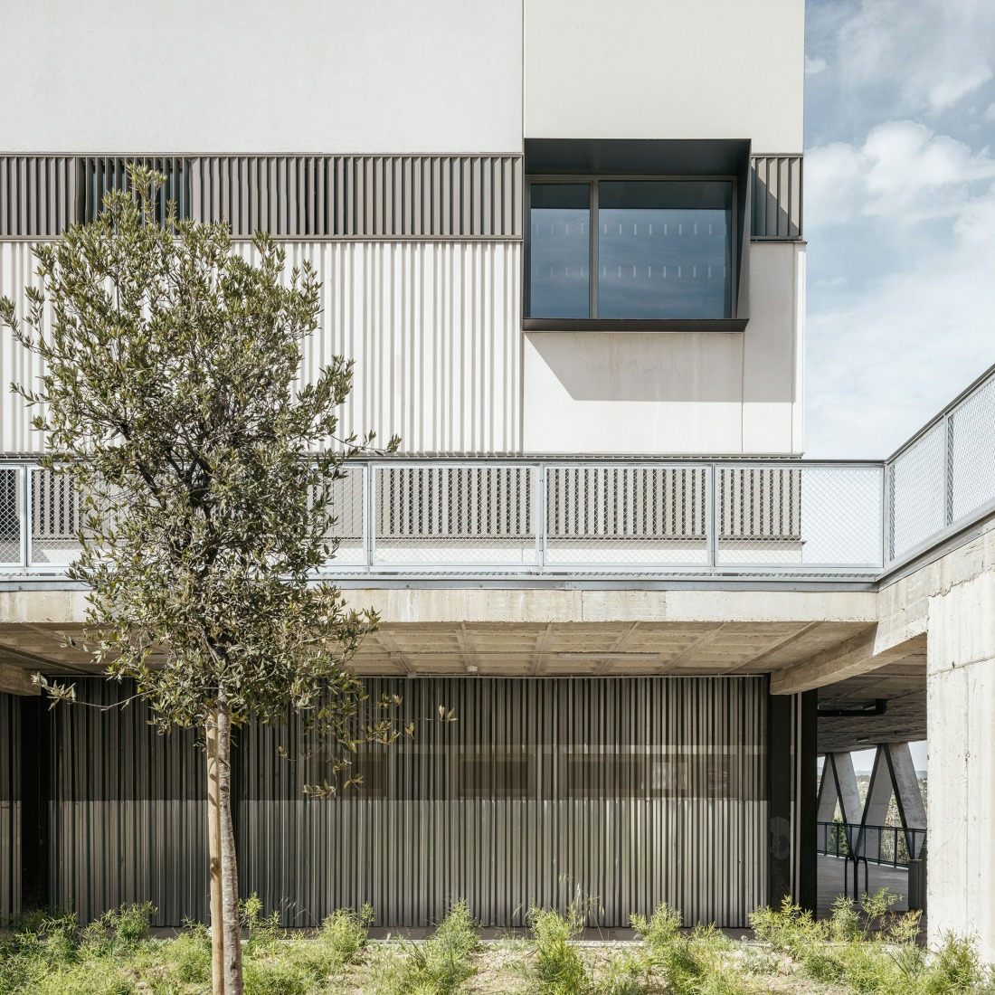 Ontinyent Hospital by Contell-Martínez and Manuel Vega. Photograph by Alejandro Gómez Vives.