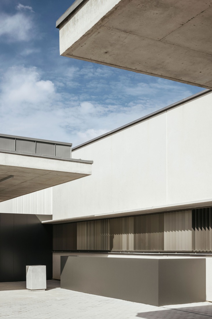 Ontinyent Hospital by Contell-Martínez and Manuel Vega. Photograph by Alejandro Gómez Vives.