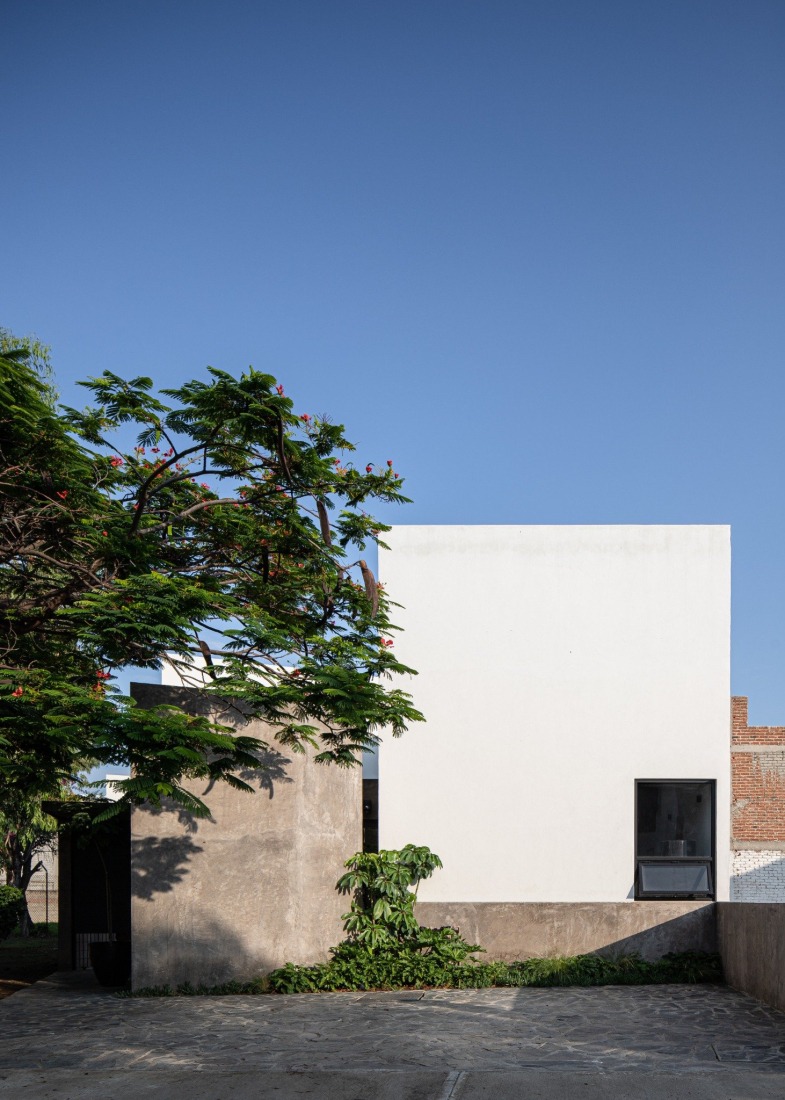 "Casa Gálvez" by Estudio Villagálvez. Photograph by Jorge Succar.