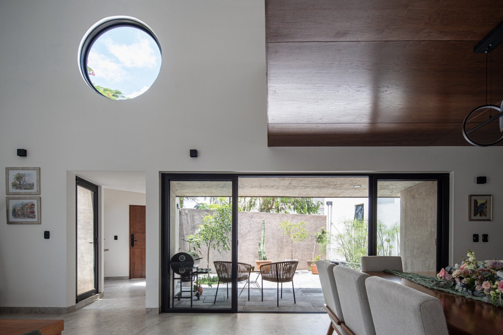 "Casa Gálvez" by Estudio Villagálvez. Photograph by Jorge Succar.