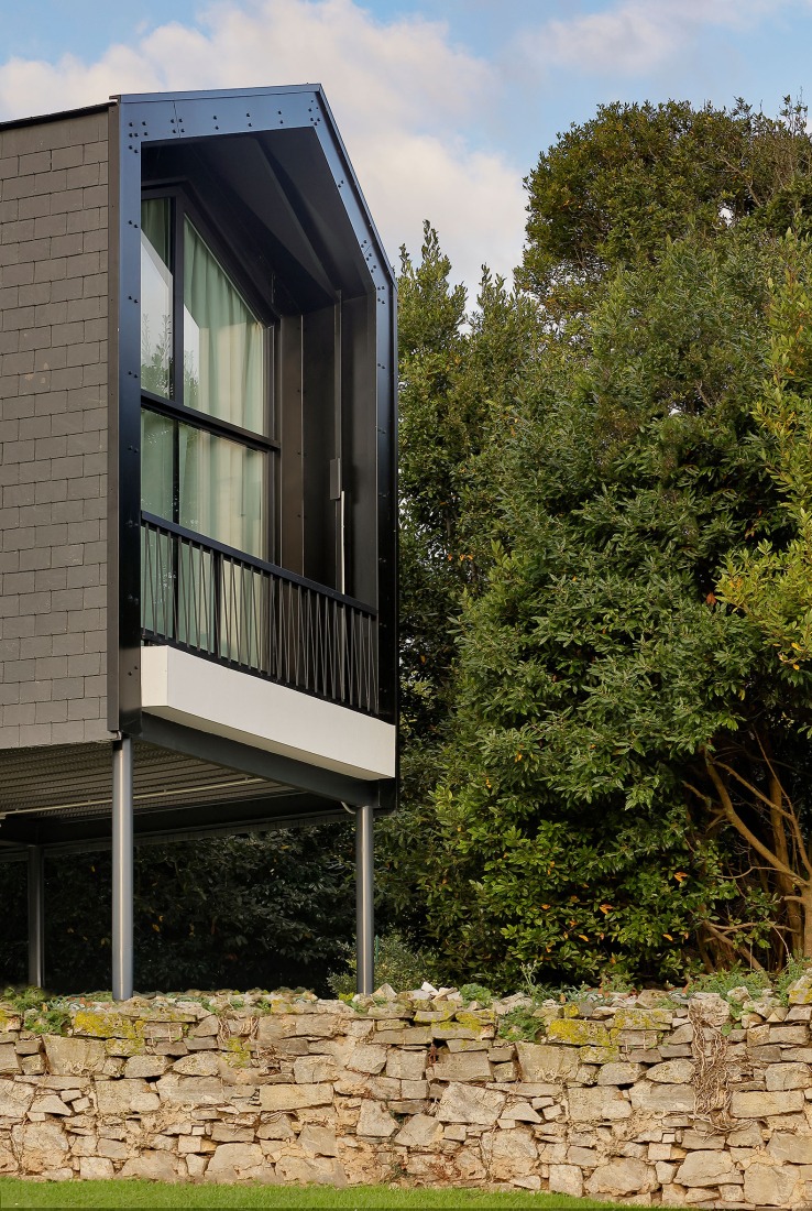 Vivienda unifamiliar «Big Fish» por F5 Proyectos y Arquitectura. Fotografía por Iván Morán. 