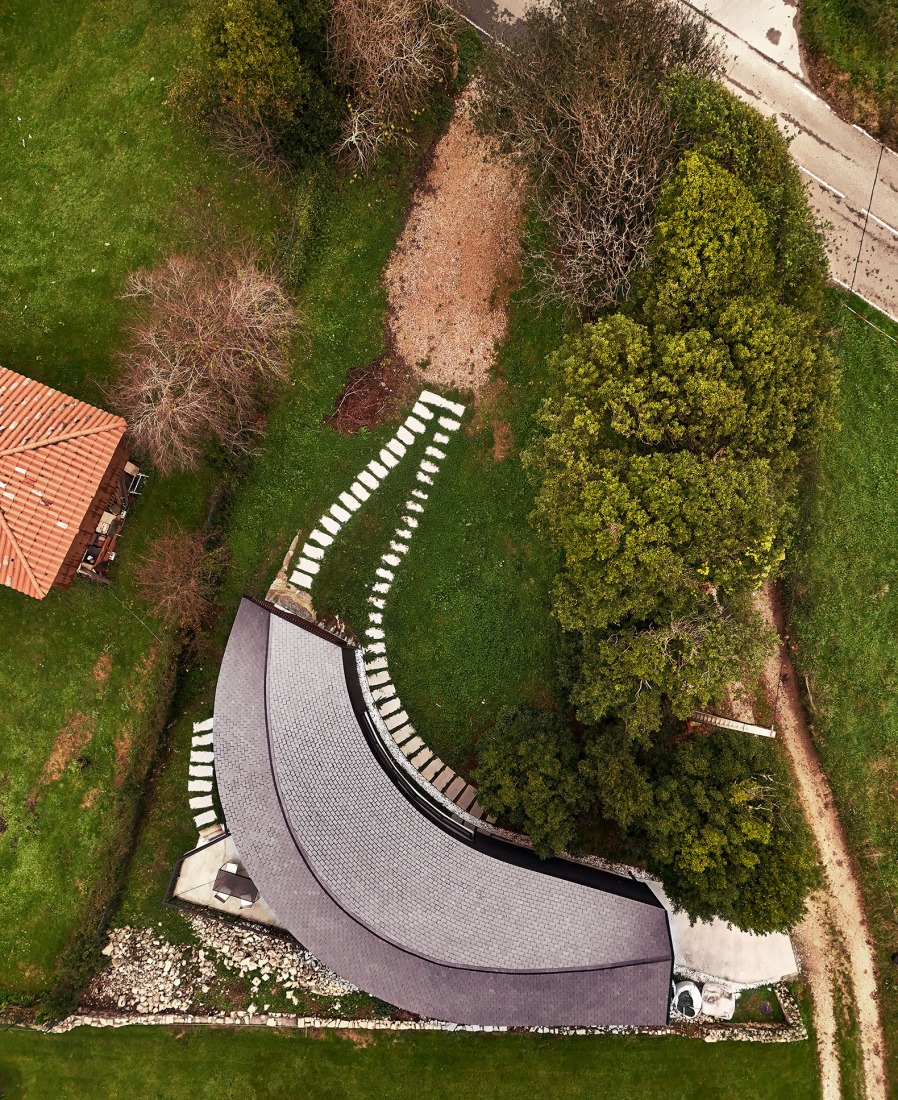 Vivienda unifamiliar «Big Fish» por F5 Proyectos y Arquitectura. Fotografía por Iván Morán. 