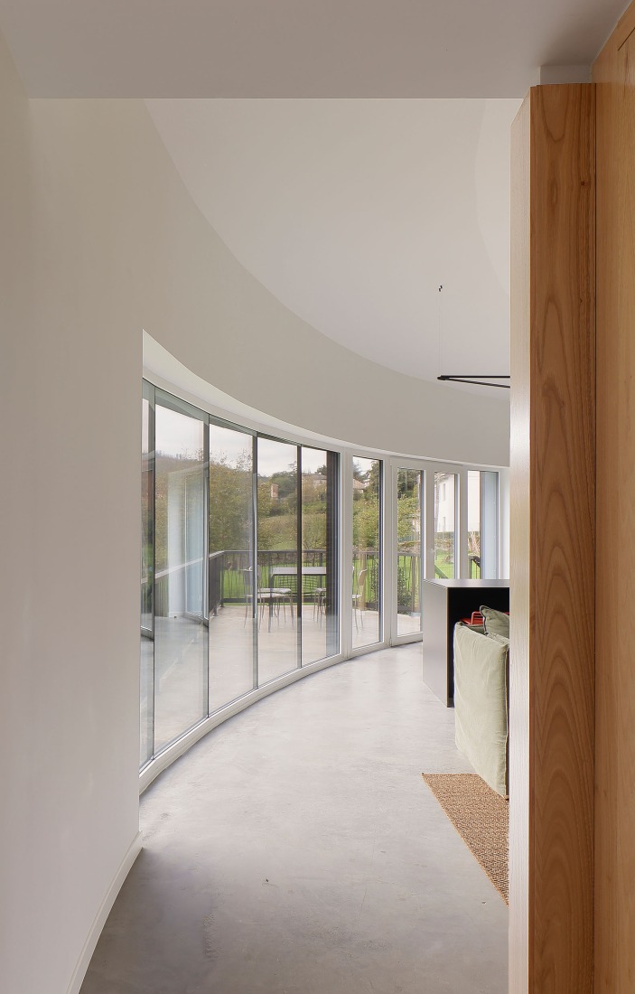 Vivienda unifamiliar «Big Fish» por F5 Proyectos y Arquitectura. Fotografía por Iván Morán. 