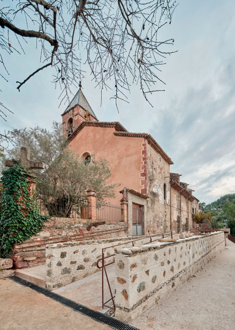"Font del Rector" by Carles Enrich Studio. Photograph by Adrià Goula.