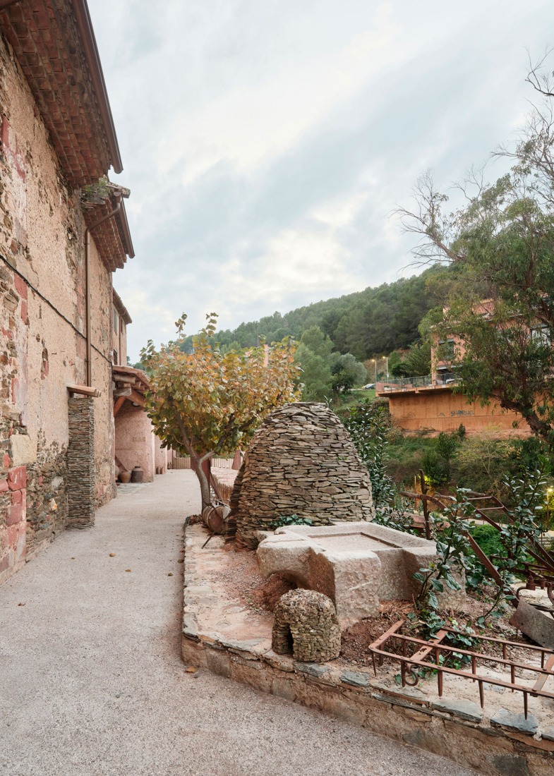"Font del Rector" by Carles Enrich Studio. Photograph by Adrià Goula.