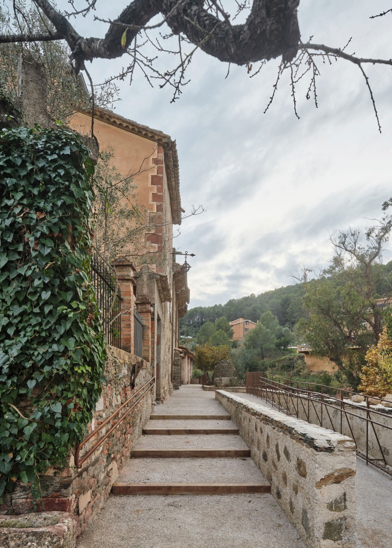 "Font del Rector" by Carles Enrich Studio. Photograph by Adrià Goula.
