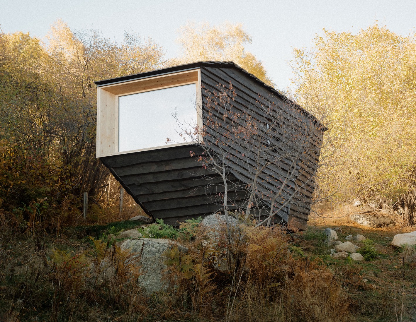 Cabaña «Forestone» por IAAC. Fotografía por Alexander Herbig.