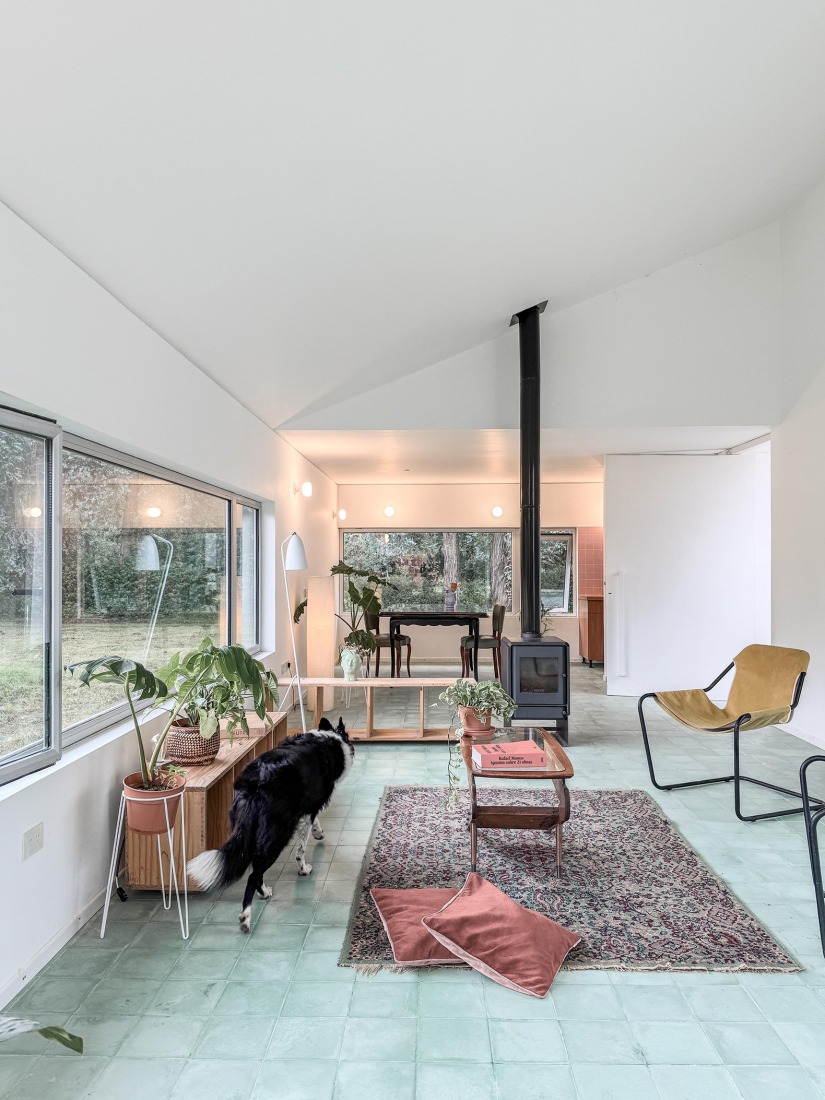 «Las Casuarinas» por GAA – Grupo Abierto de arquitectura. Fotografía por Ezequiel Spinelli.