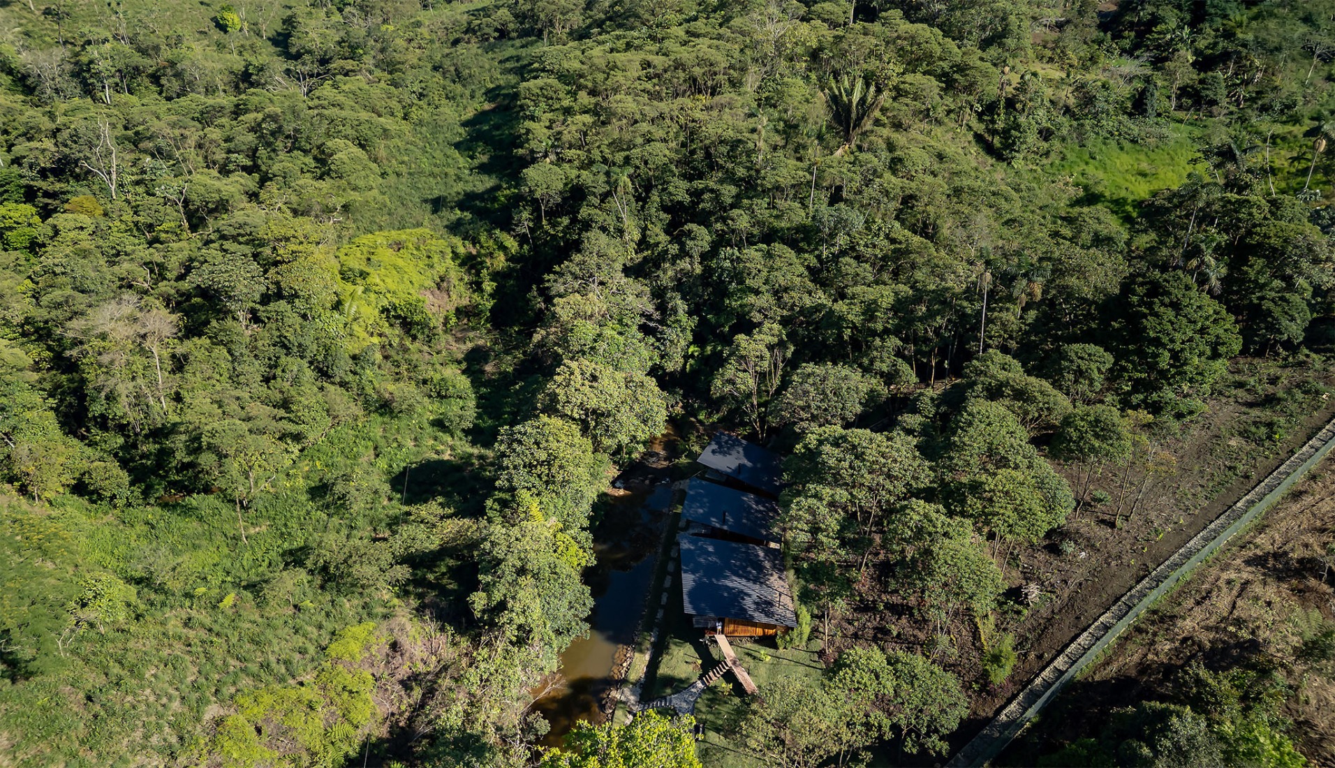 "Hoguera de Madera" by Mestizo Estudio Arquitectura. Photograph by JAG Studio.