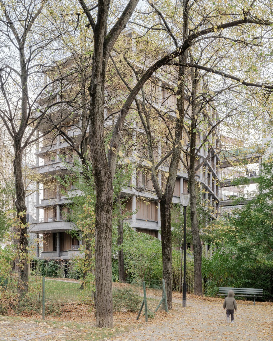 36 viviendas sociales por Nicolas Hugoo Architecture. Fotografía por Pierre Romain Guedj. 