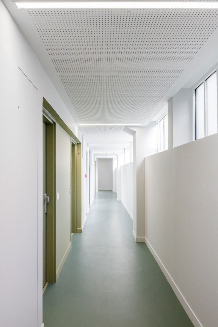 Conversion of a car park into a social housing residence by NZI Architectes. Photograph by Frédéric Delangle. 