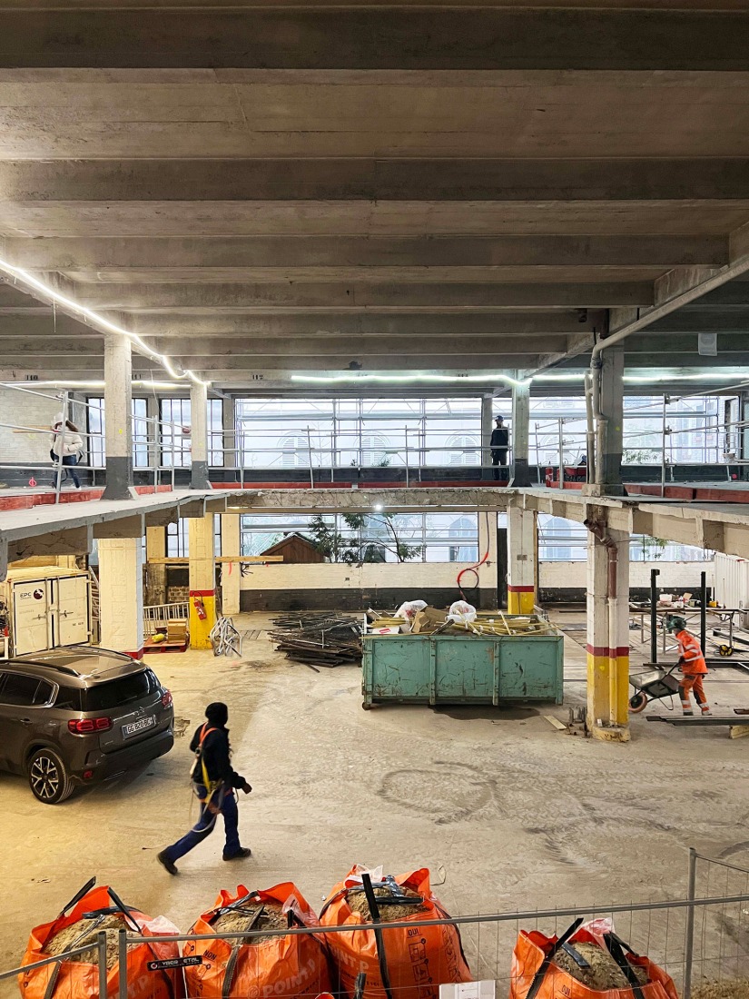 Construction process. Conversion of a car park into a social housing residence by NZI Architectes. 
