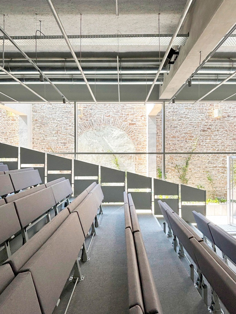 "Third Place Flow" by Office Zola architectes. Photograph by Maxime Delvaux.