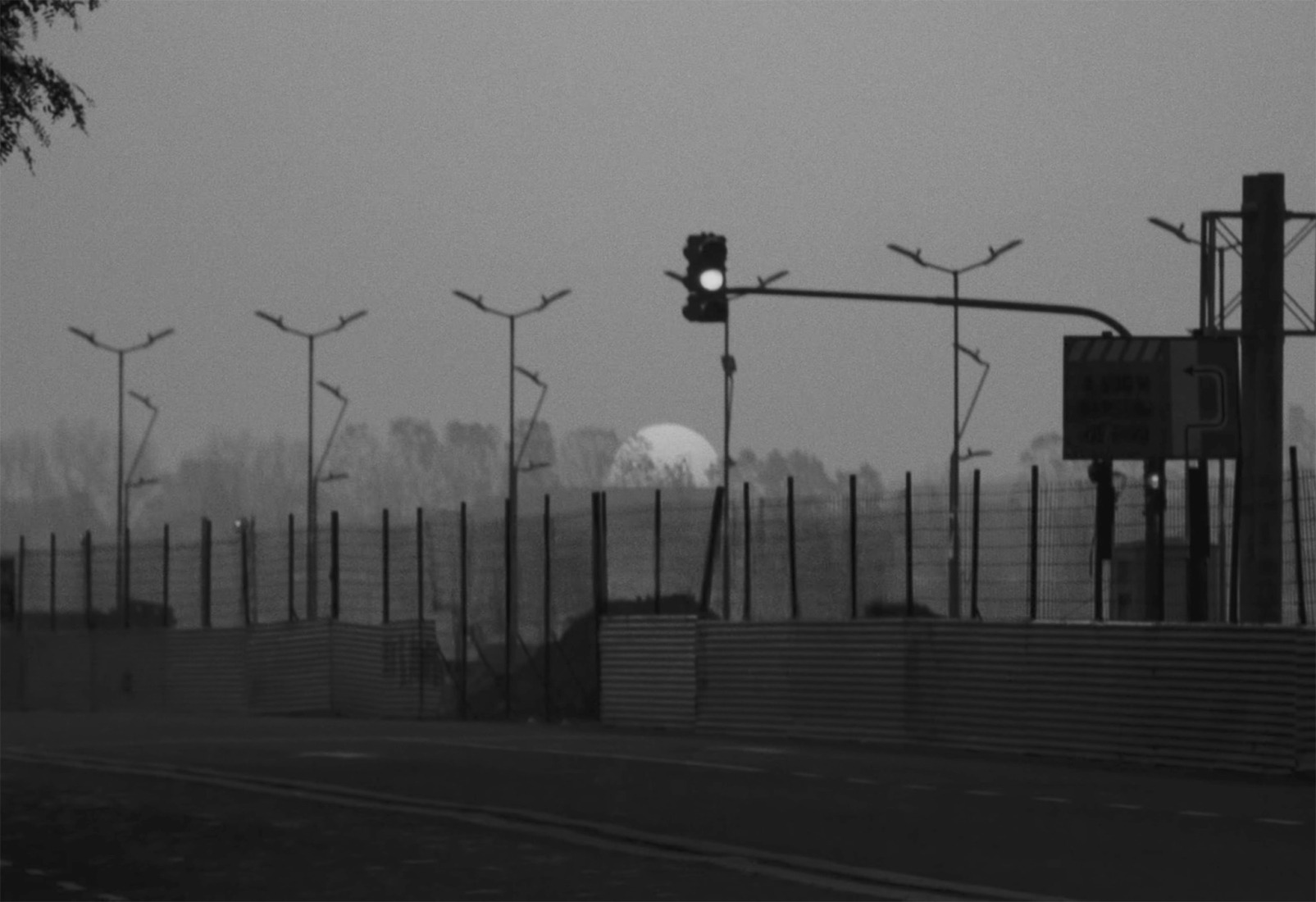 "Circular" by Peces Raros and Nick Warren.