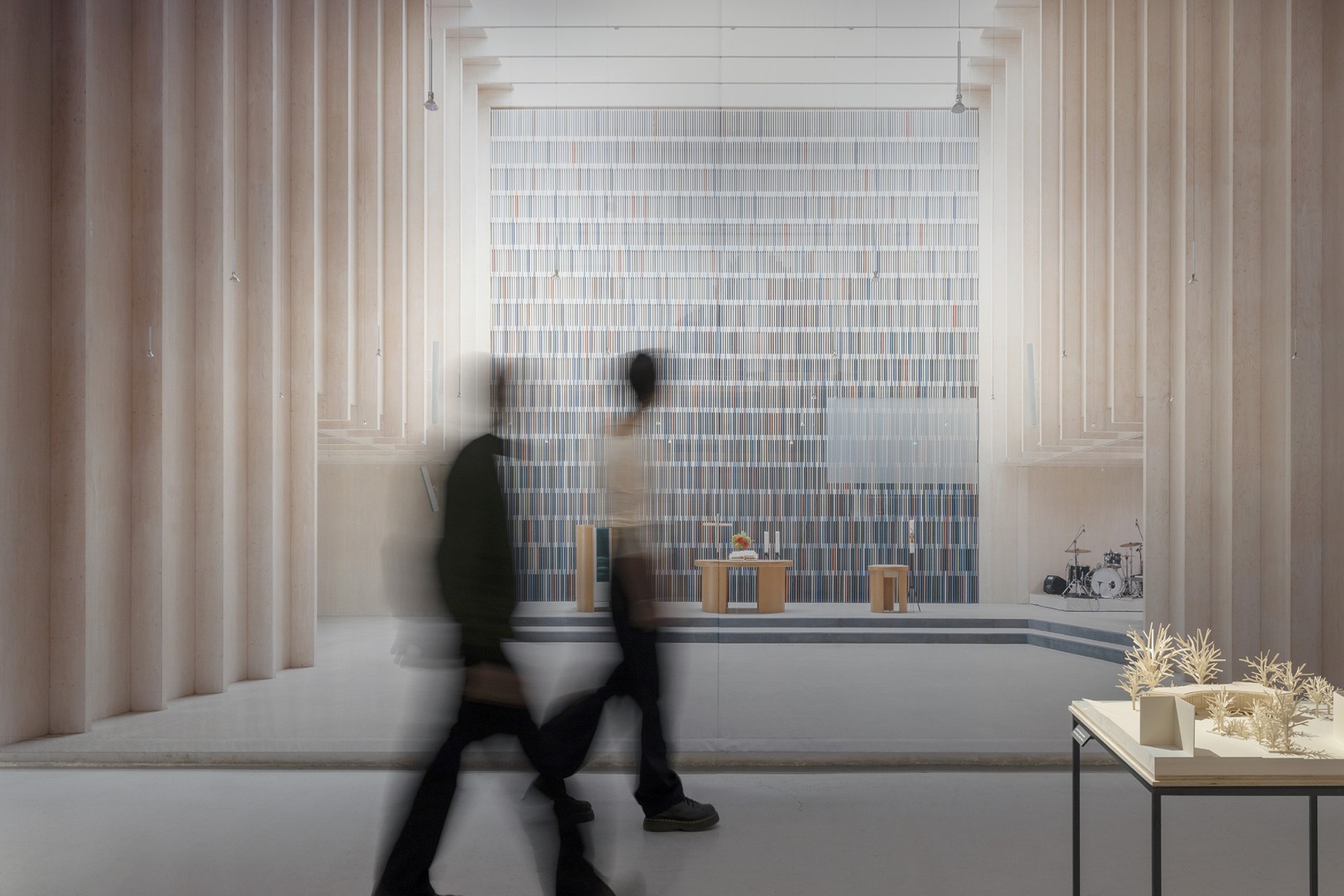 «matière en résonance» por sauerbruch hutton. Fotografía por Jan Bitter.