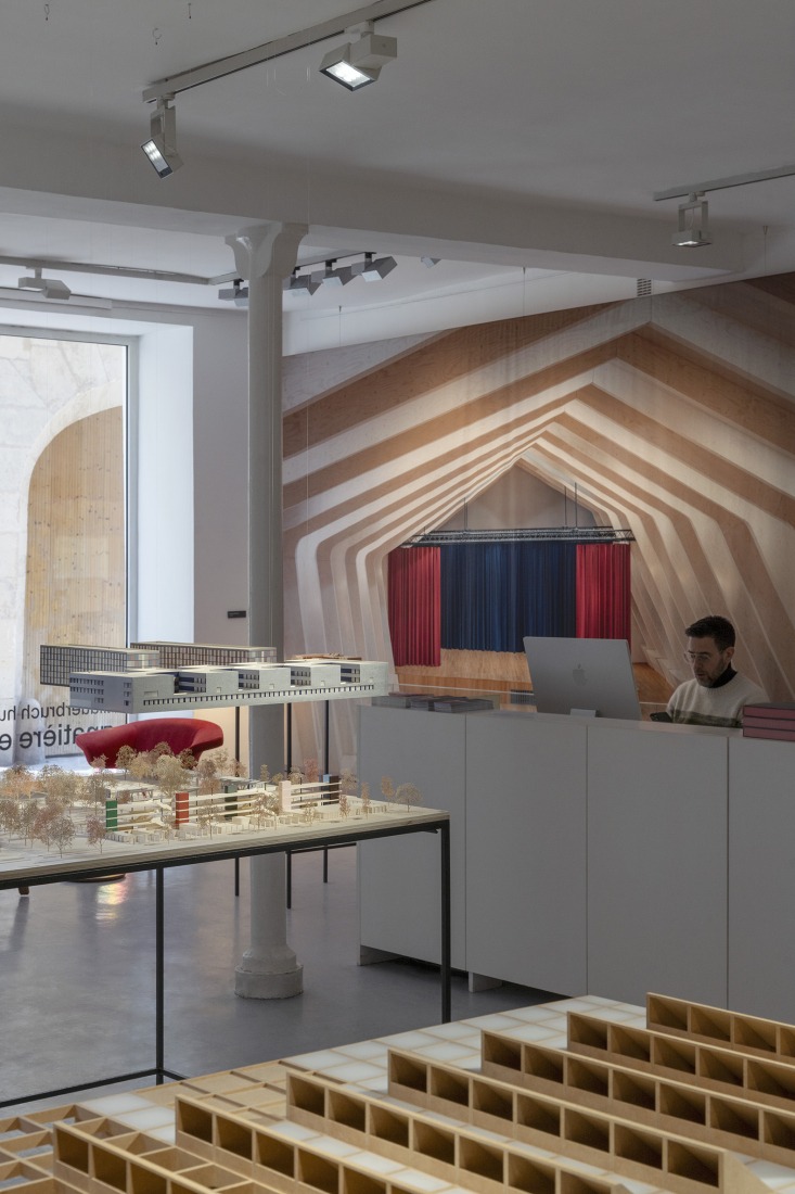 «matière en résonance» por sauerbruch hutton. Fotografía por Jan Bitter.