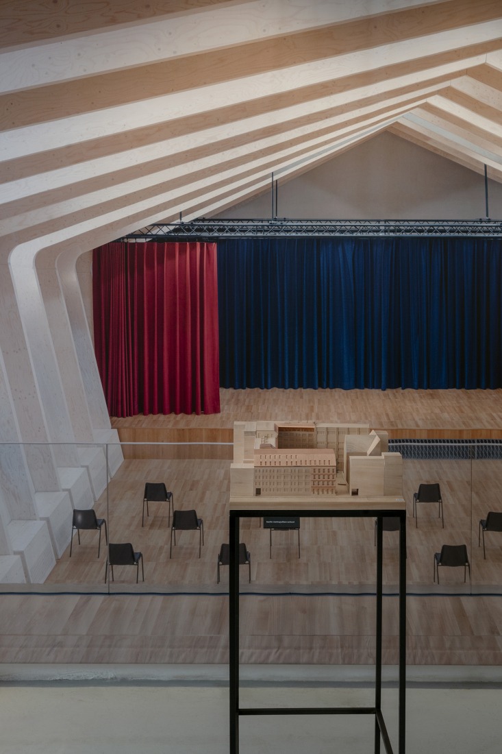 «matière en résonance» por sauerbruch hutton. Fotografía por Jan Bitter.