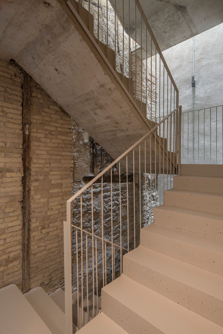 Sustitución de 4 viviendas por Josean Ruiz Esquíroz. Fotografía por Imagen Subliminal.