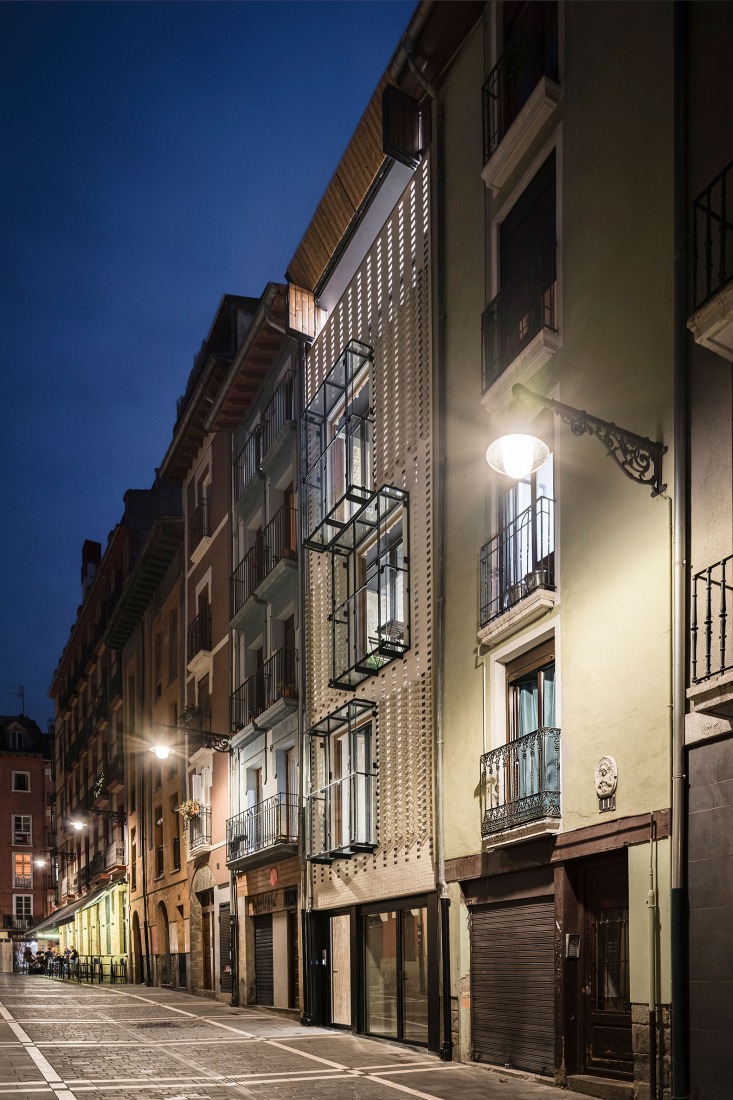 Sustitución de 4 viviendas por Josean Ruiz Esquíroz. Fotografía por Imagen Subliminal.