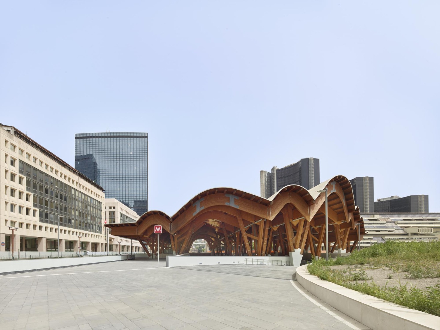 Centro Direzionale, Naples Underground Central Station by Benedetta Tagliabue - EMBT Architects. Photograph by Roland Halbe.