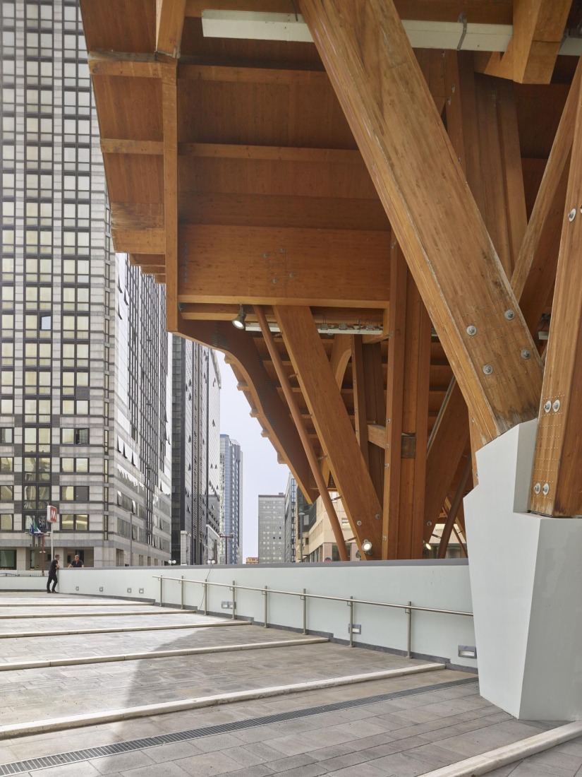 Centro Direzionale, Naples Underground Central Station by Benedetta Tagliabue - EMBT Architects. Photograph by Roland Halbe.