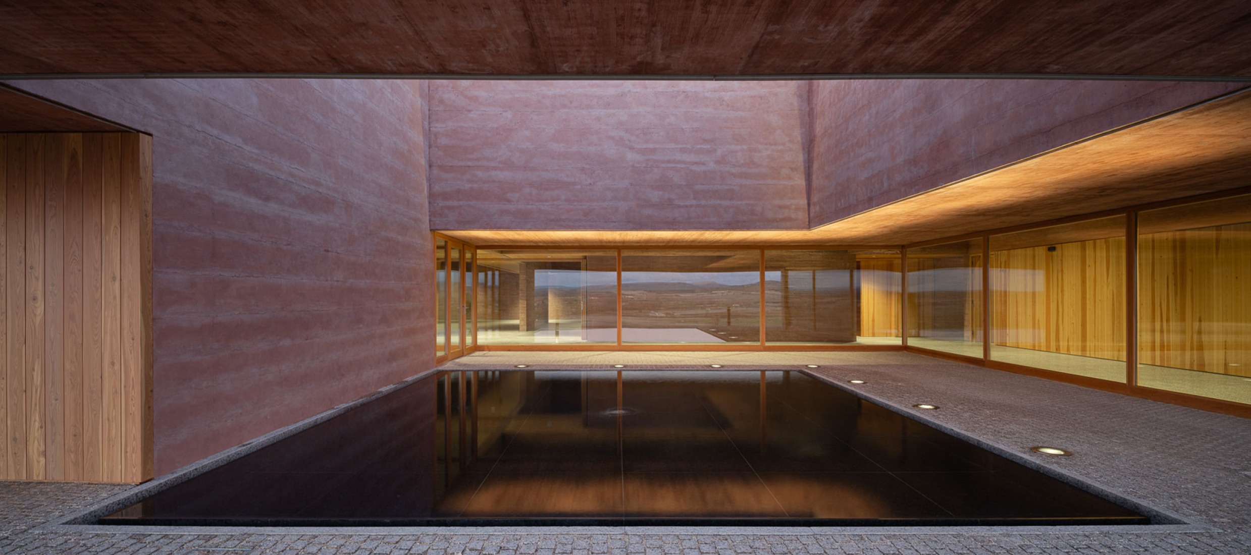 Centro de Recepción de Visitantes de Colonia Clunia Sulpicia por Tejedor Linares Arquitectos. Fotografía por Fernando Alda.