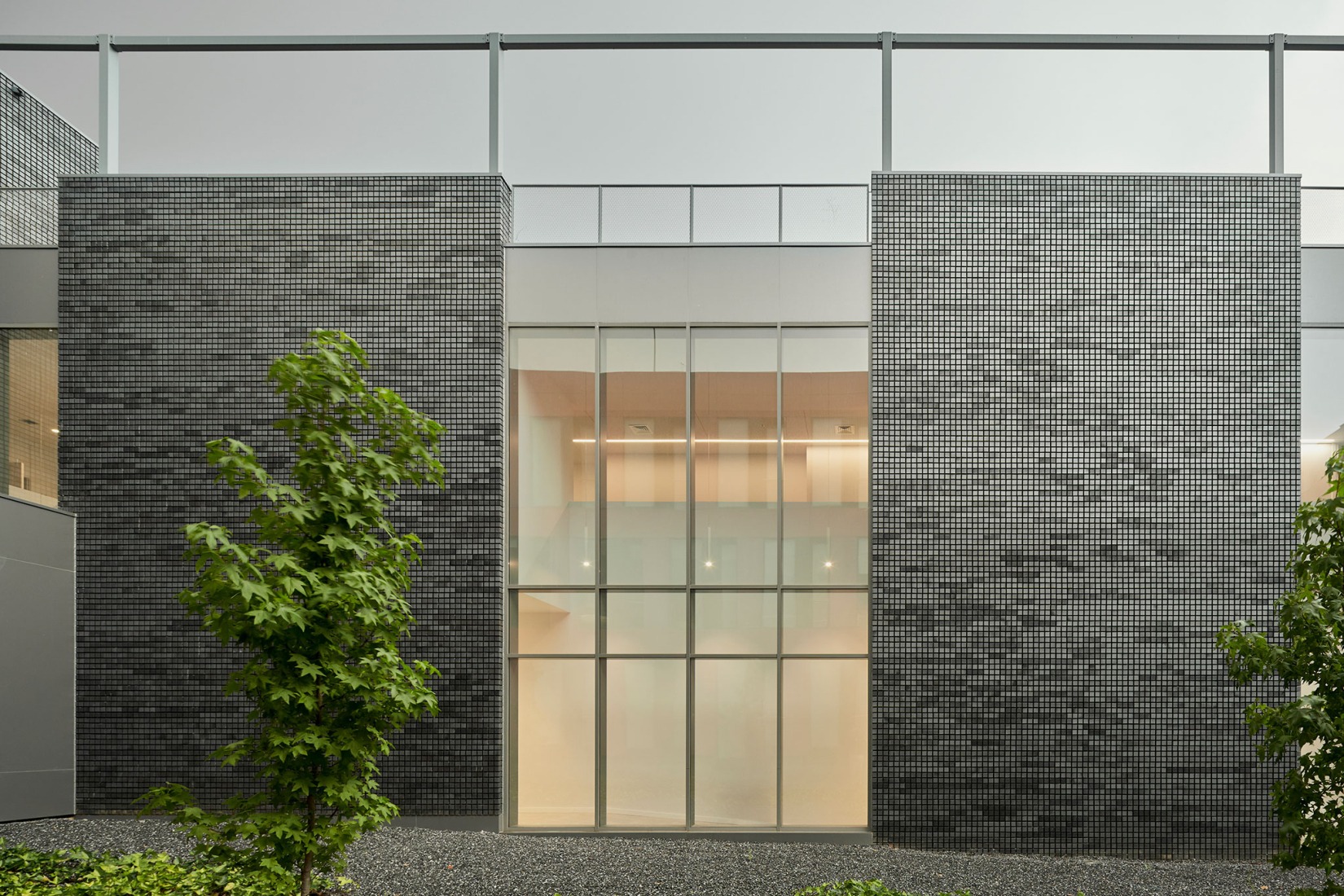 Expansion of the Technology-Based Business Center by VIRA arquitectura. Photograph by Javier Bravo.