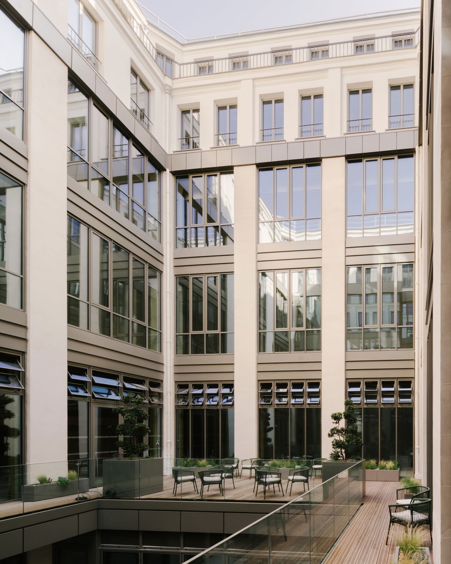 "Sentier" by COVE Architectes + CALQ Architectes. Photograph by Maxime Verret.