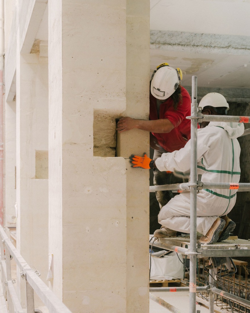 "Sentier" by COVE Architectes + CALQ Architectes. Photograph by Maxime Verret.