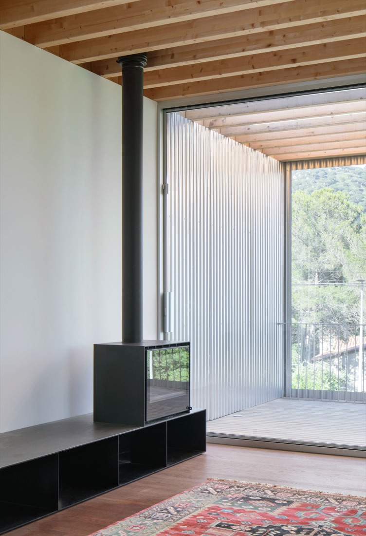 Casa 144º by Jaime Prous Architects and Pineda Monedero. Photograph by Del Río Bani.