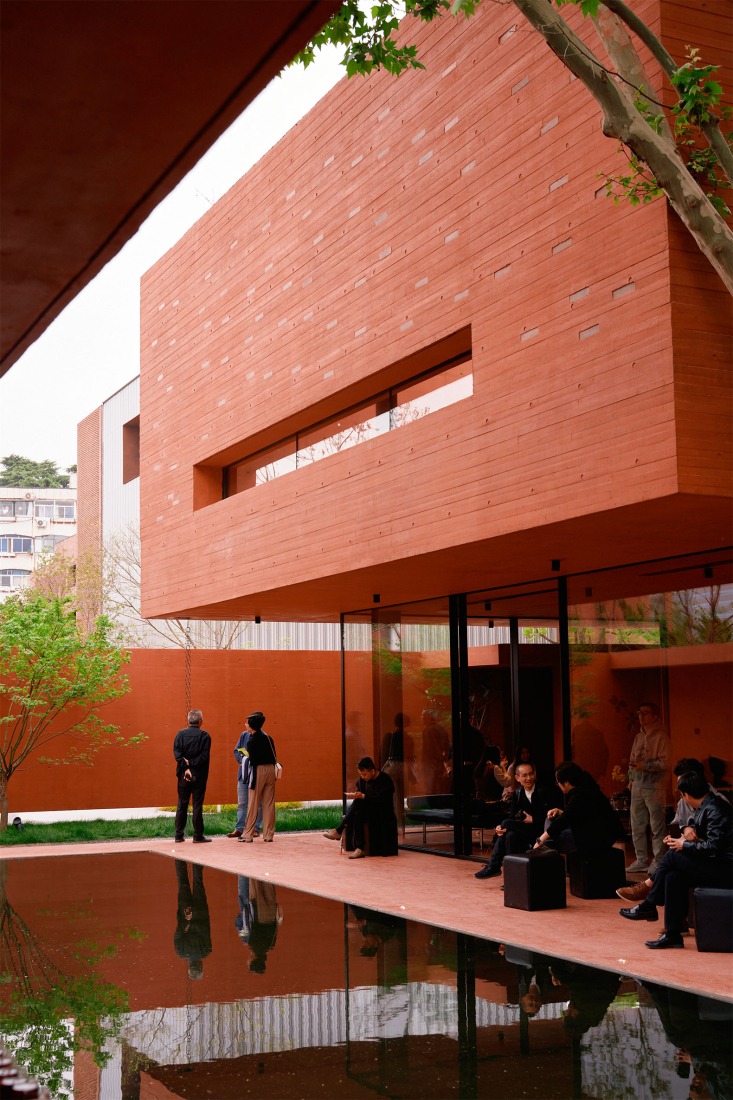 Centro de Exposiciones «Red Box» por Mix. Fotografía por Arch-Exist.