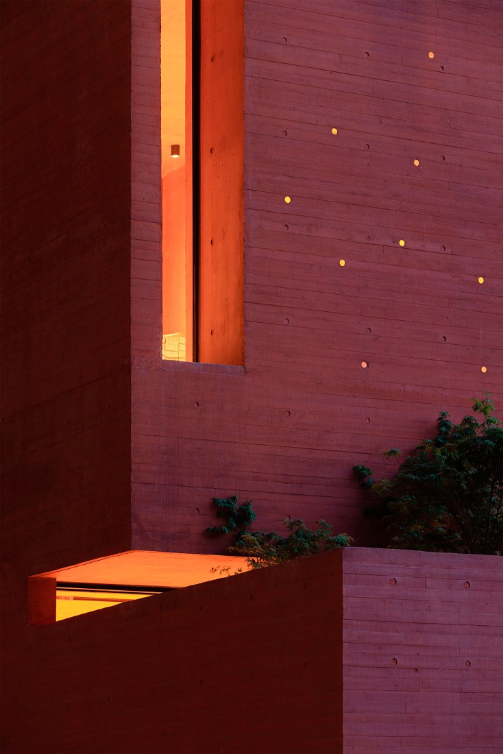 Centro de Exposiciones «Red Box» por Mix. Fotografía por Arch-Exist.