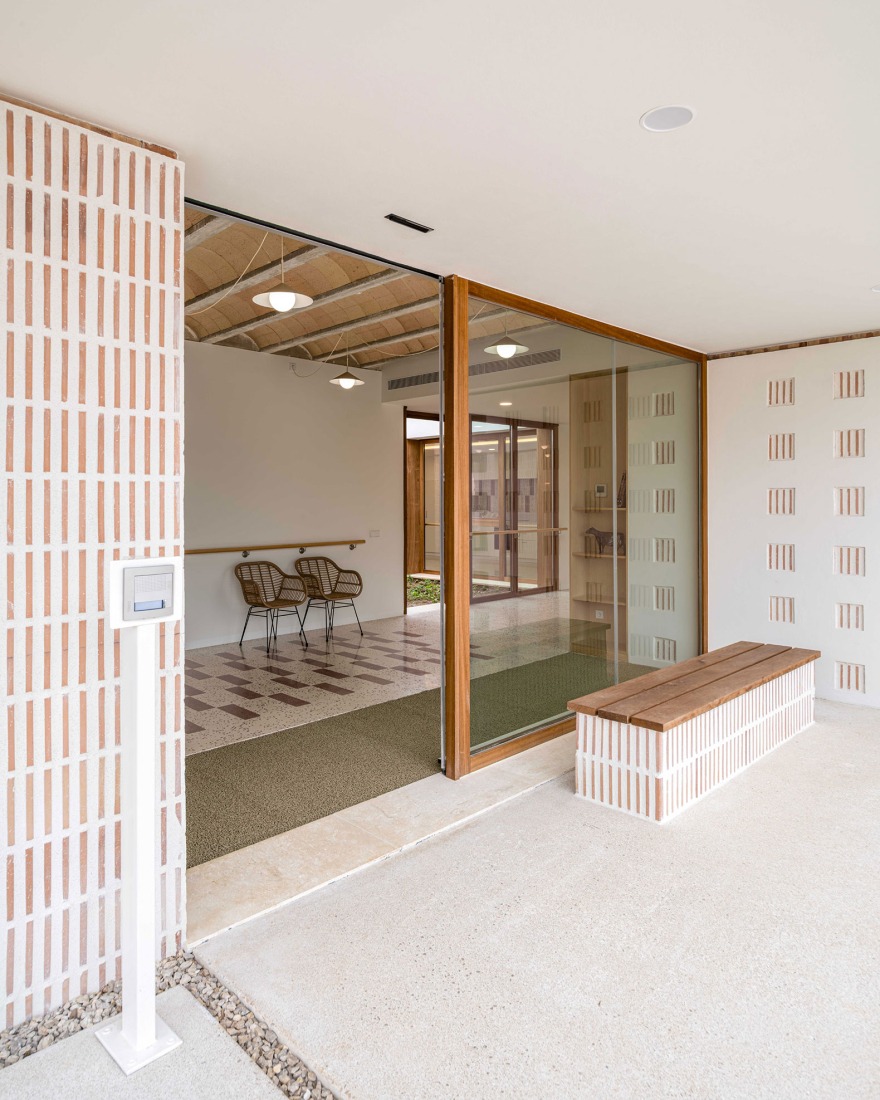 Alaior Day Centre by Montis Sastre Arquitectura. Photograph by Lluís Bort.