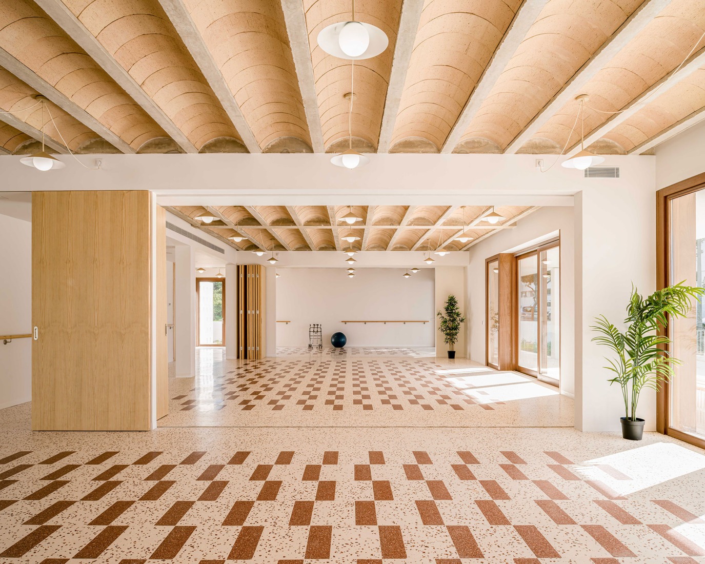 Alaior Day Centre by Montis Sastre Arquitectura. Photograph by Lluís Bort.