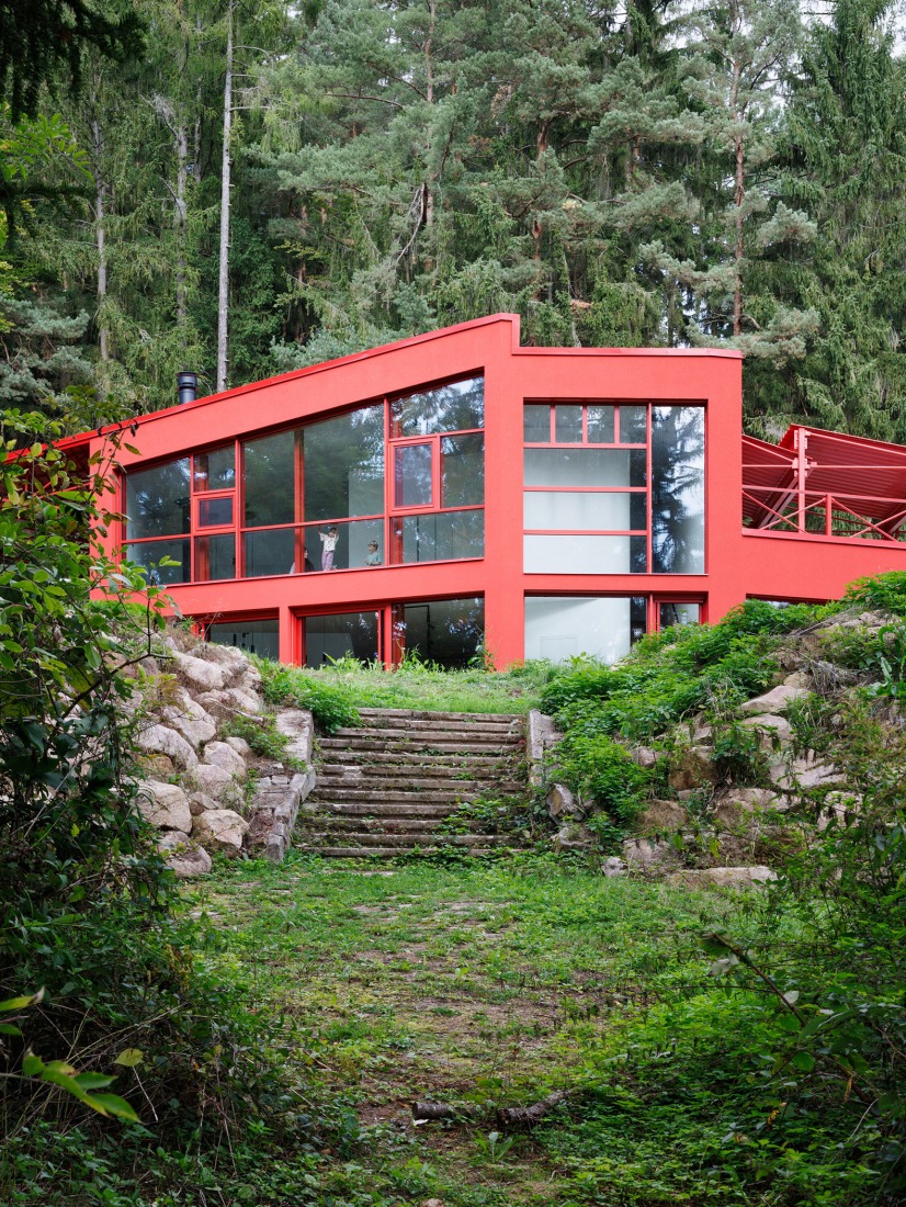Jevany Villa by Architektura. Photograph by Matej Hakár.