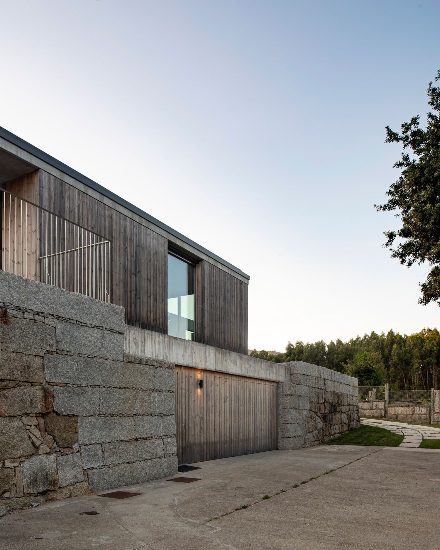 Casa Saiar por Castroferro Arquitectura. Fotografía por Héctor Santos-Díez. 