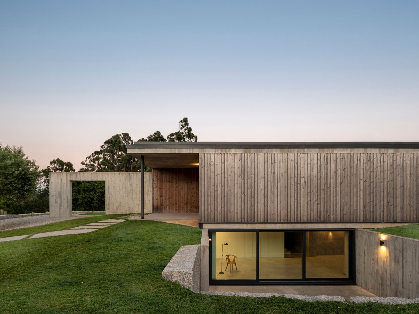 Casa Saiar por Castroferro Arquitectura. Fotografía por Héctor Santos-Díez. 