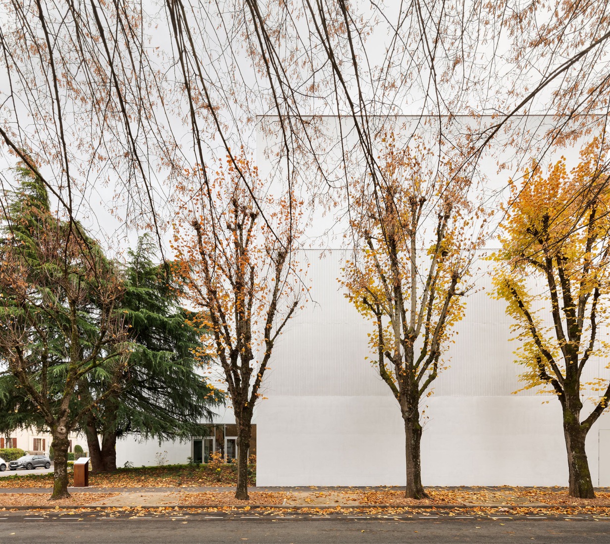 SPOT Multipurpose Sports Centre in Thionville by Dominique Coulon & associés. Photograph by Eugeni Pons.