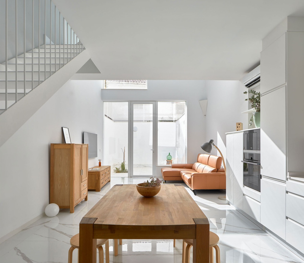 Mariola House by Palera Arquitectos. Photograph by Adam García.