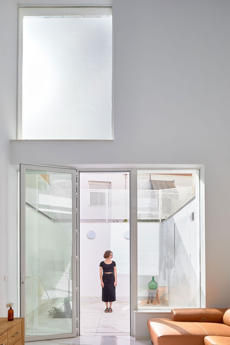 Mariola House by Palera Arquitectos. Photograph by Adam García.