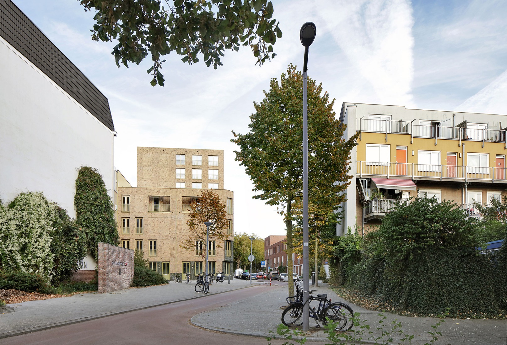 "De Hartenrust" by van Bergen Kolpa Architects. Photograph by Filip Dujardin.