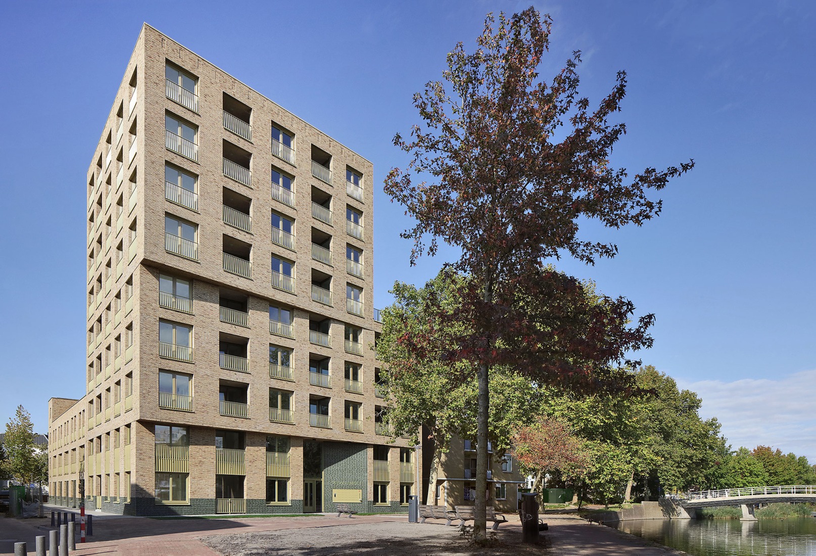 "De Hartenrust" by van Bergen Kolpa Architects. Photograph by Filip Dujardin.