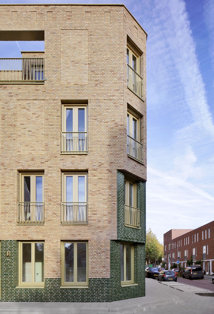 "De Hartenrust" by van Bergen Kolpa Architects. Photograph by Filip Dujardin.
