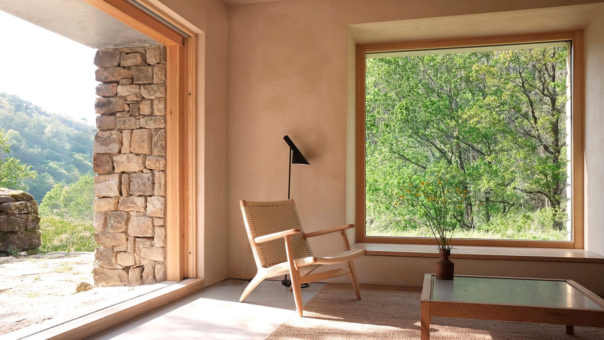 "Casa Mínima" by Estudio Mínima. Photograph by Biderbost Photo.