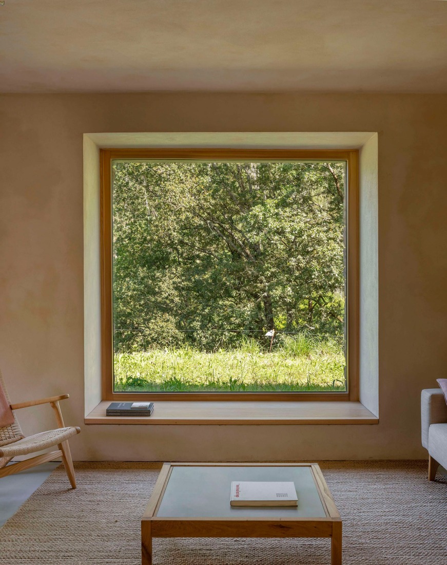 "Casa Mínima" by Estudio Mínima. Photograph by Biderbost Photo.